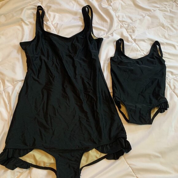 Chic Mommy & Me Matching Black One-Piece Swimsuit Set Red Dolly Swimwear L/9-12 - Picture 1 of 4